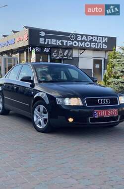 Седан Audi A4 2001 в Сарнах