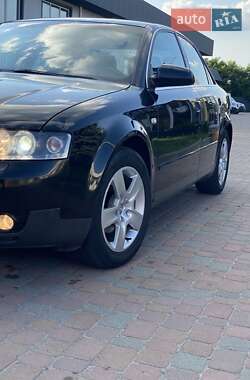Седан Audi A4 2001 в 