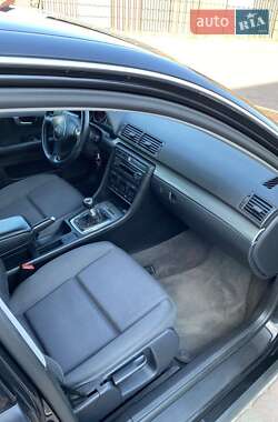 Седан Audi A4 2001 в 