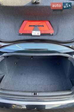 Седан Audi A4 2001 в 