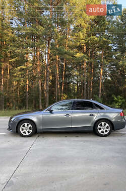 Седан Audi A4 2011 в 