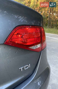 Седан Audi A4 2011 в 