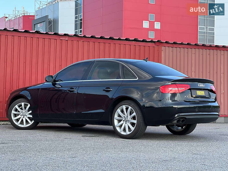 Седан Audi A4 2012 в Киеве