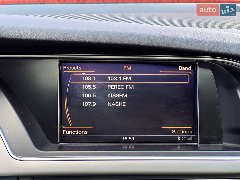 Седан Audi A4 2012 в Киеве
