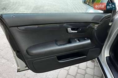 Седан Audi A4 2004 в 