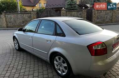 Седан Audi A4 2004 в 