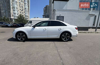 Седан Audi A4 2017 в 