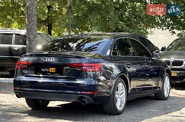 Седан Audi A4 2016 в 