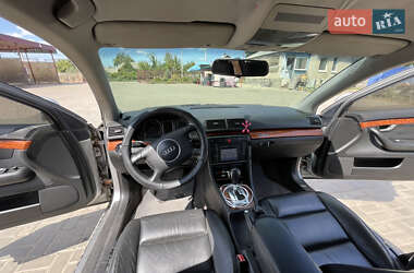 Седан Audi A4 2001 в 