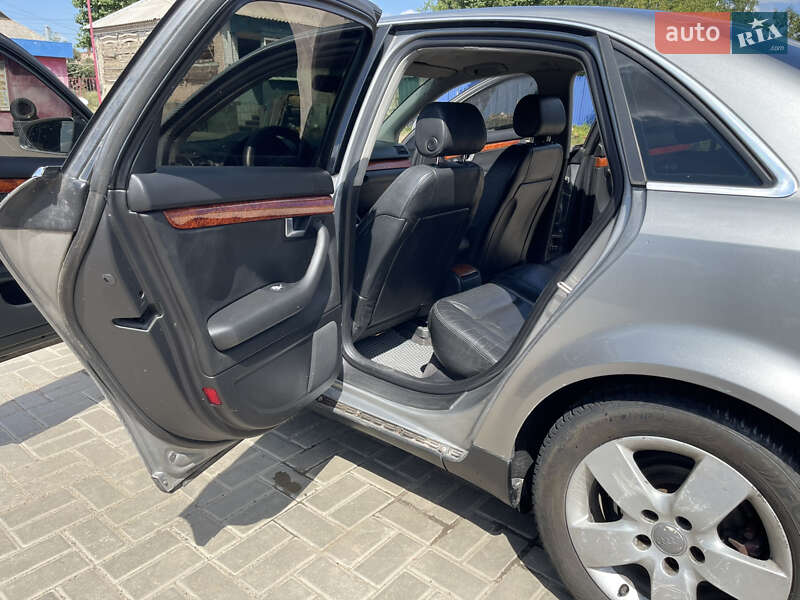 Седан Audi A4 2001 в Краматорске
