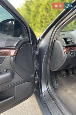Седан Audi A4 2001 в 