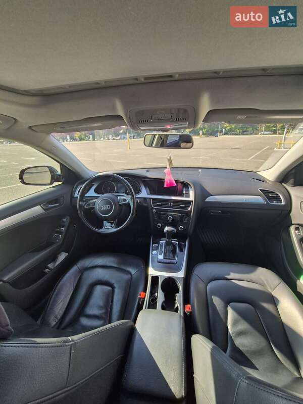 Седан Audi A4 2015 в Броварах
