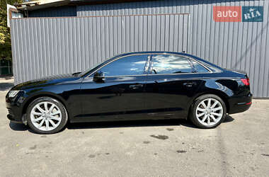 Седан Audi A4 2015 в 