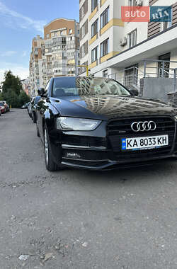 Седан Audi A4 2015 в 