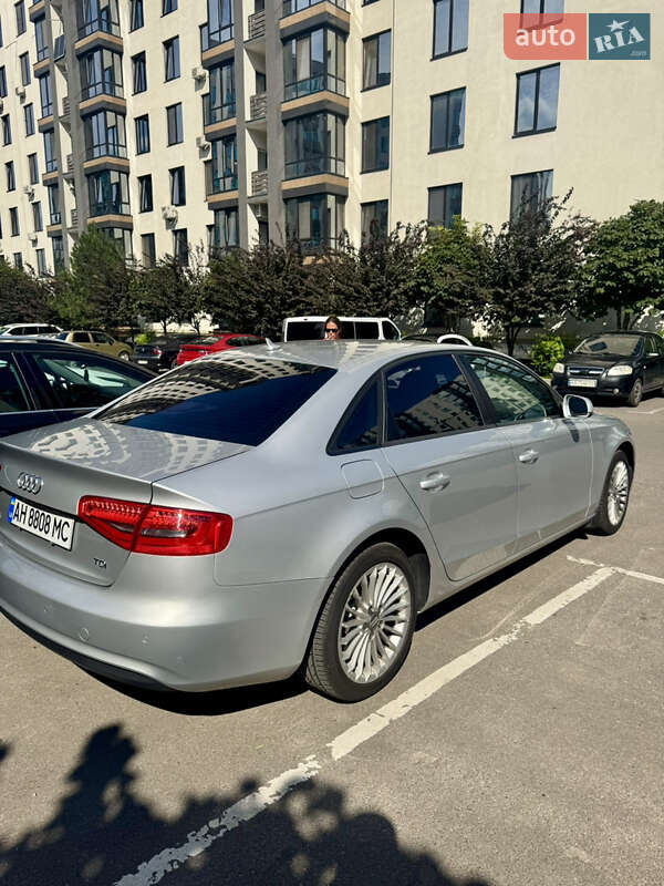 Седан Audi A4 2014 в Харкові