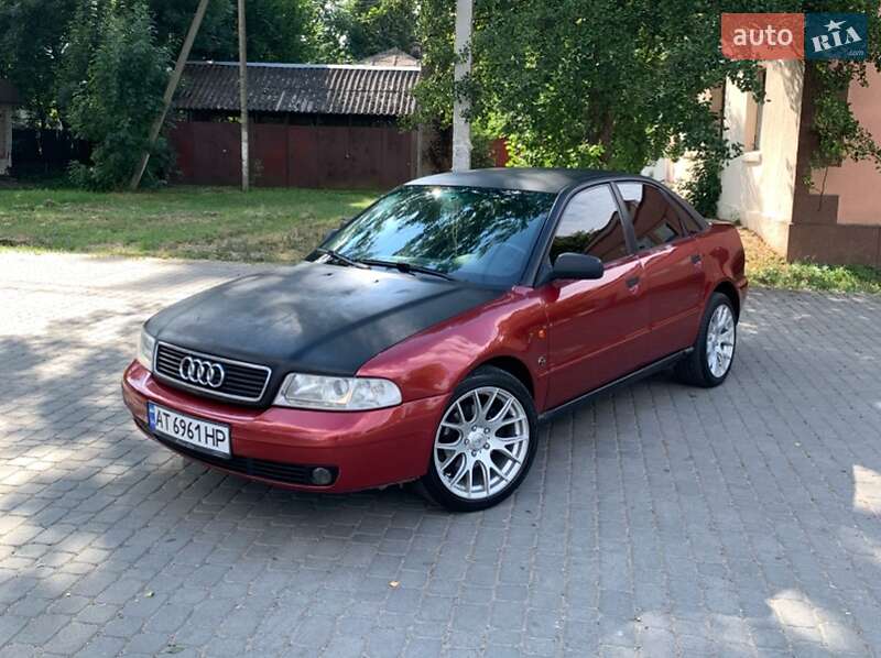 Седан Audi A4 1996 в 