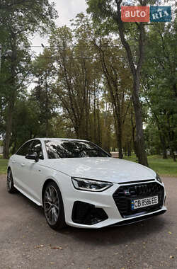 Седан Audi A4 2020 в 