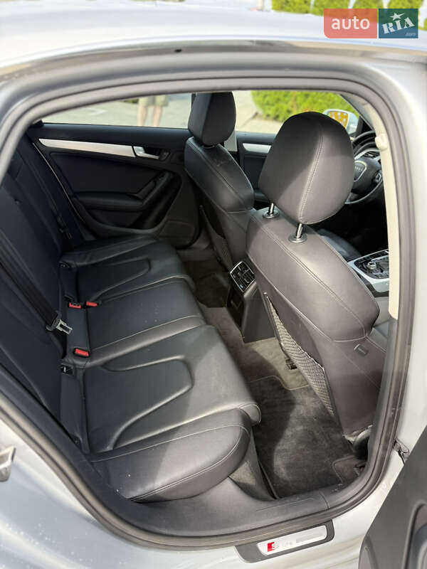 Седан Audi A4 2011 в Киеве