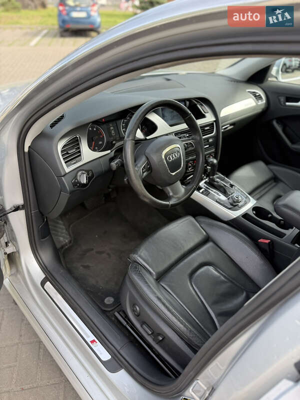 Седан Audi A4 2011 в Киеве