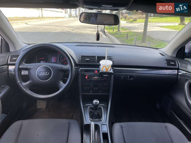 Седан Audi A4 2002 в Киеве