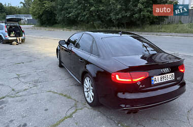 Седан Audi A4 2015 в 
