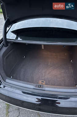 Седан Audi A4 2015 в 