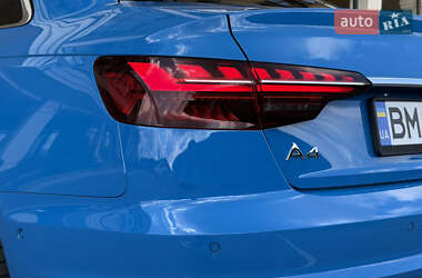Седан Audi A4 2019 в 