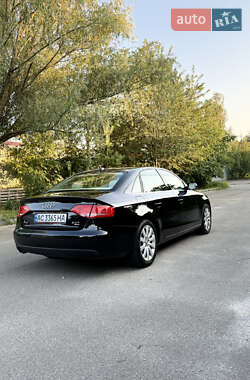 Седан Audi A4 2010 в 