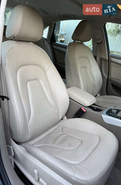 Седан Audi A4 2010 в 