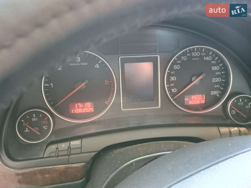 Седан Audi A4 2001 в Первомайске