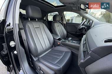 Седан Audi A4 2019 в 