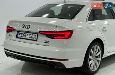 Седан Audi A4 2018 в 