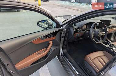Седан Audi A4 2020 в 