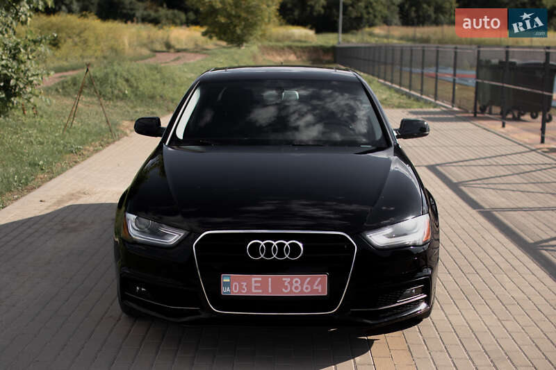 Седан Audi A4 2015 в 