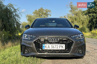 Седан Audi A4 2020 в 