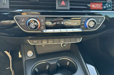 Седан Audi A4 2020 в 