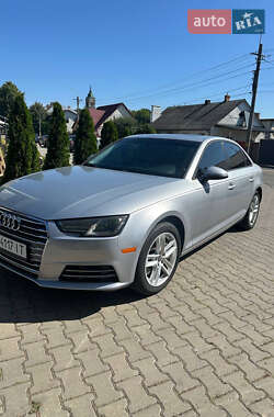 Седан Audi A4 2016 в Ровно