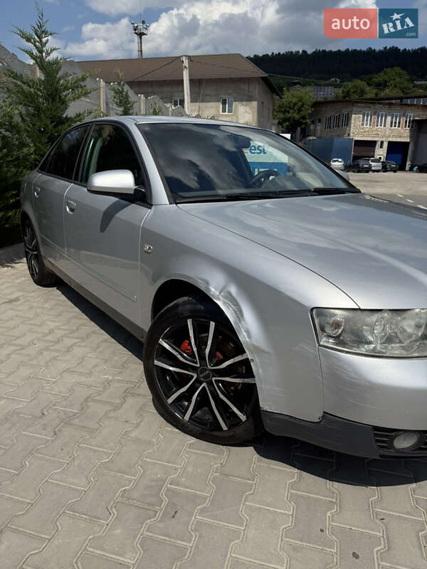 Седан Audi A4 2002 в Могилев-Подольске