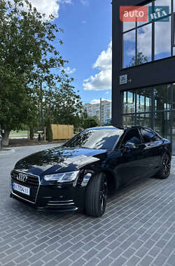 Седан Audi A4 2016 в 
