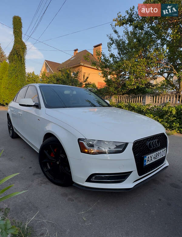 Седан Audi A4 2014 в 