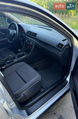 Седан Audi A4 2003 в 