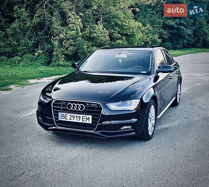 Седан Audi A4 2015 в 