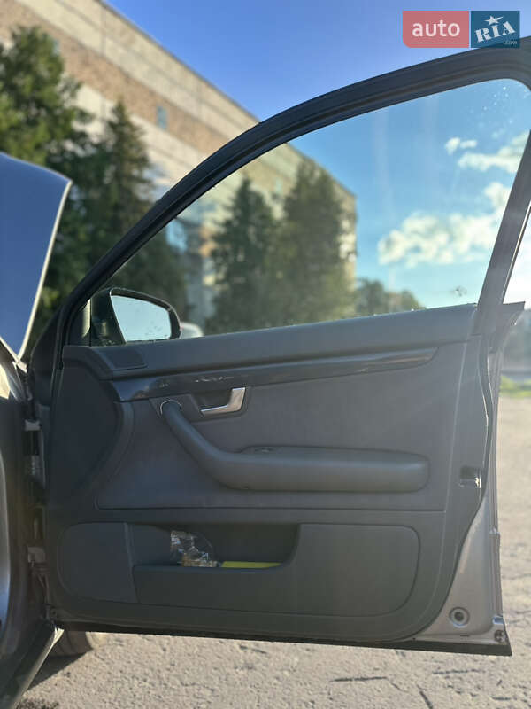 Универсал Audi A4 2003 в Киеве