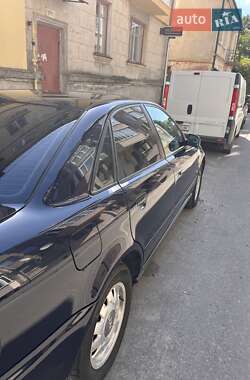 Седан Audi A4 1996 в 