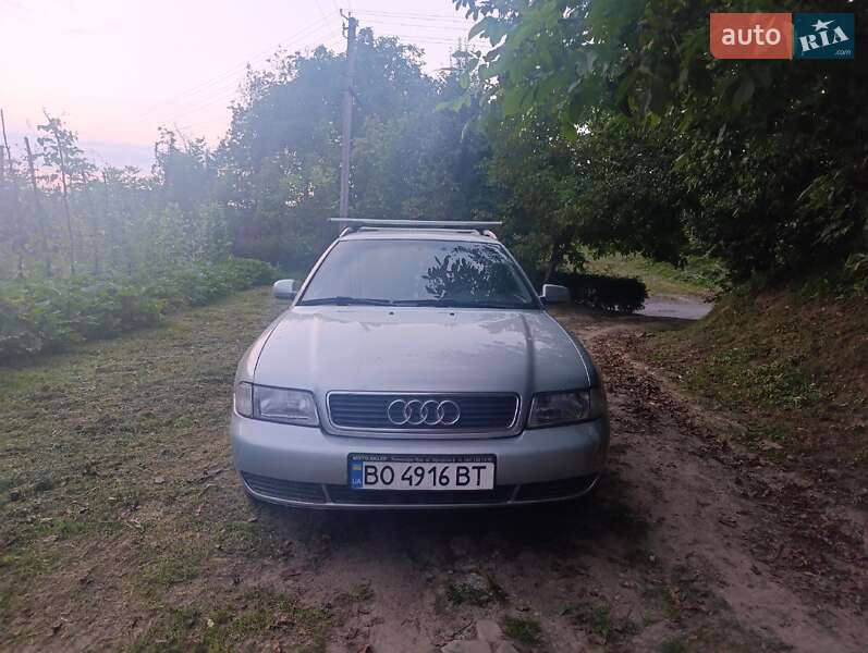 Универсал Audi A4 1998 в 