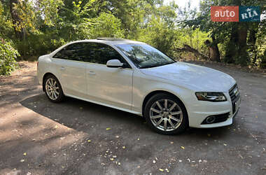 Седан Audi A4 2012 в Каменском