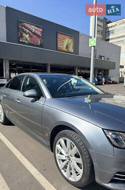 Седан Audi A4 2017 в 