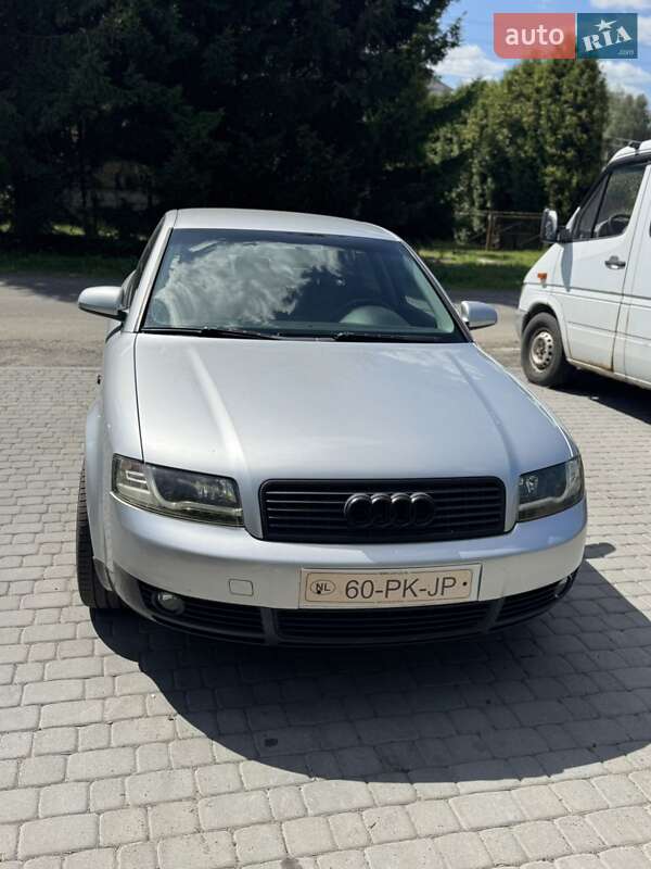 Седан Audi A4 2005 в Луцке