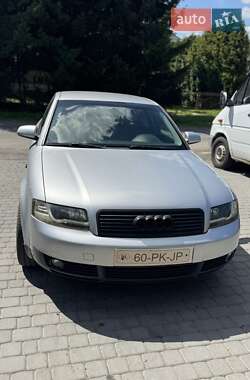 Седан Audi A4 2005 в  фото 5 Седан Audi A4 2005 в
