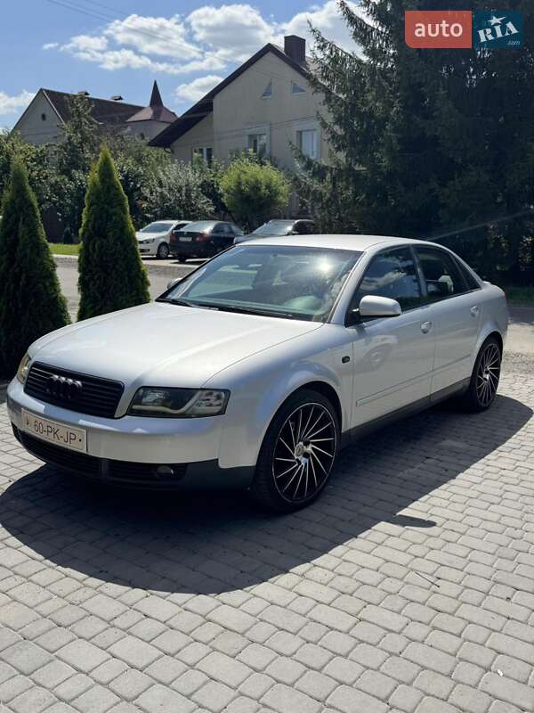 Седан Audi A4 2005 в Луцке